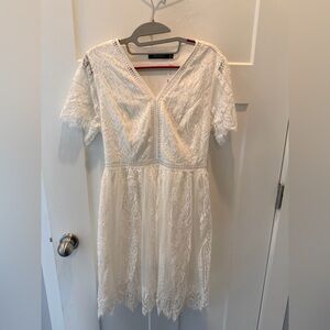 MEROKEETY NWT White Lace Dress V Neck Short Sleeve Size M